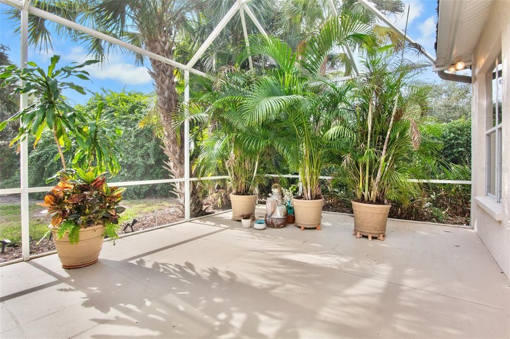 For Sale: $559,000 (4 beds, 2 baths, 2164 Square Feet)