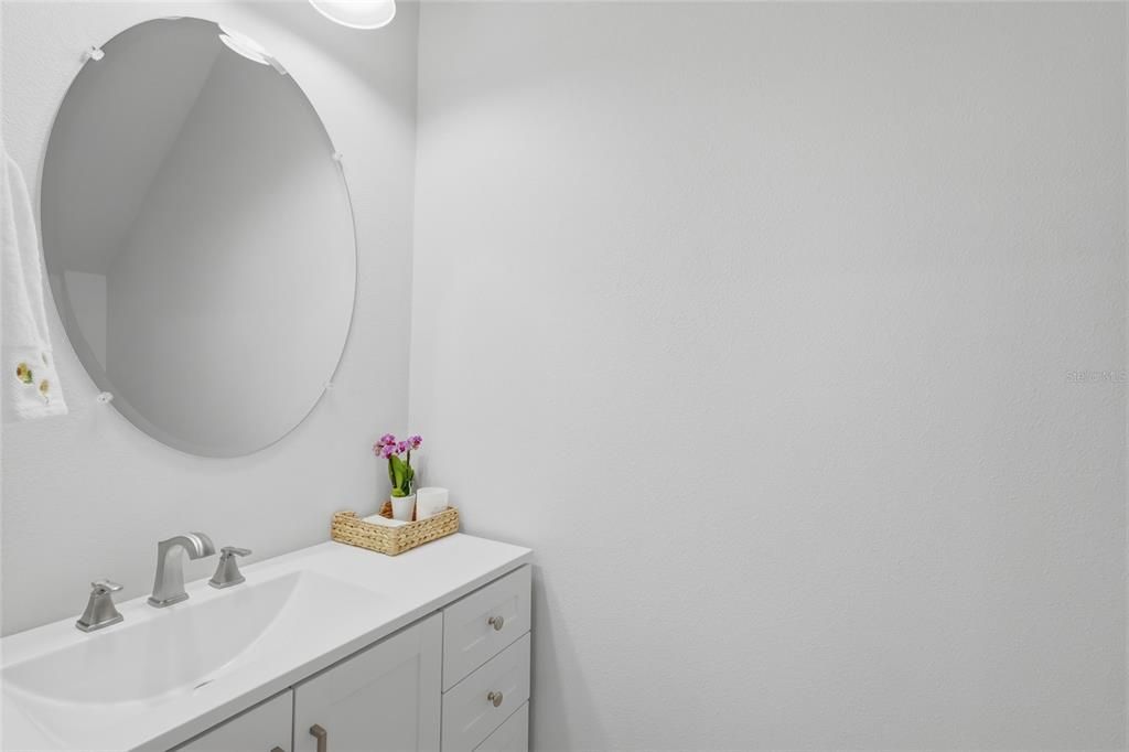 En Venta: $997,500 (4 camas, 3 baños, 2833 Pies cuadrados)