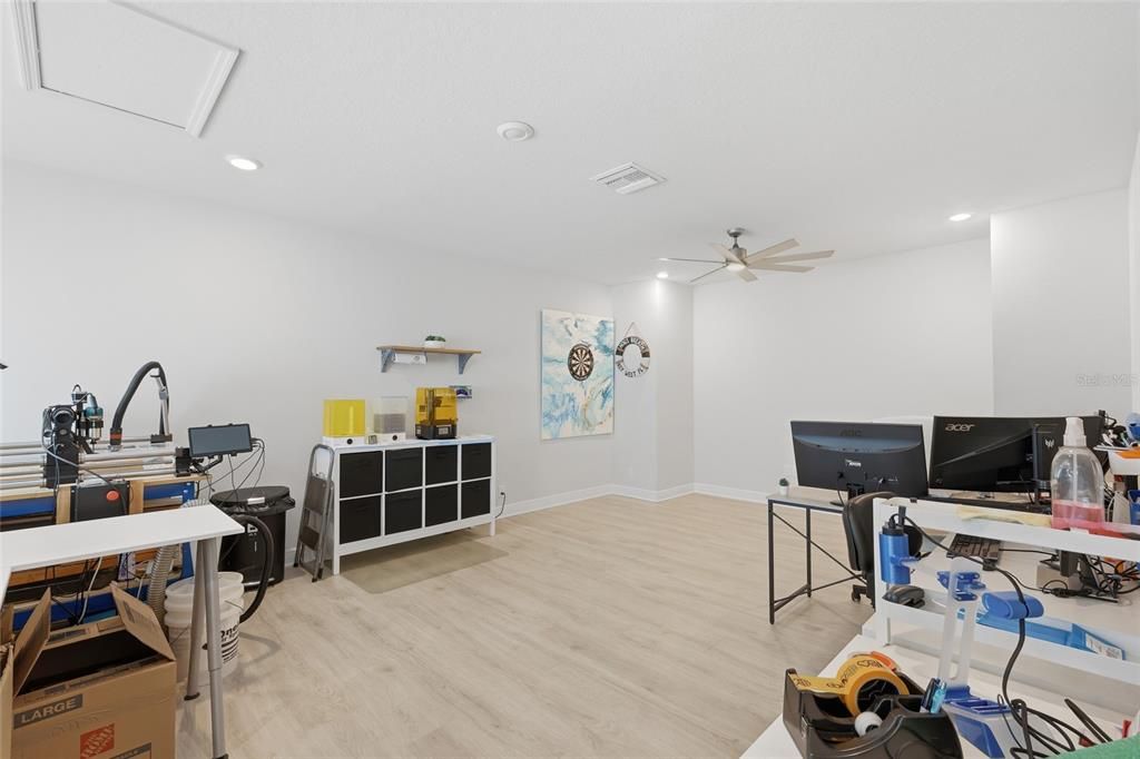 En Venta: $997,500 (4 camas, 3 baños, 2833 Pies cuadrados)