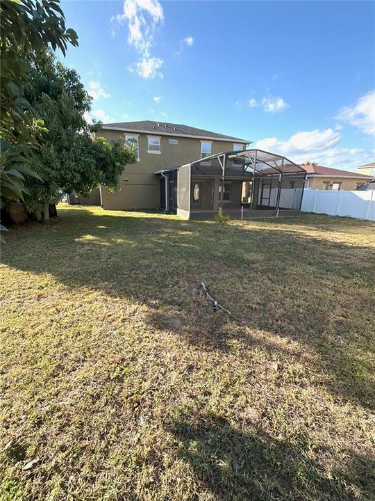 For Sale: $385,000 (4 beds, 2 baths, 2156 Square Feet)