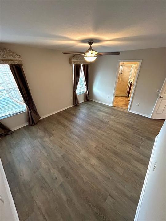 For Sale: $385,000 (4 beds, 2 baths, 2156 Square Feet)