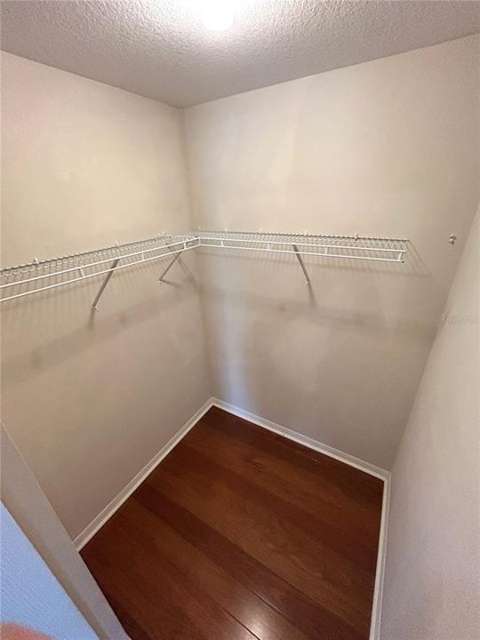 For Sale: $385,000 (4 beds, 2 baths, 2156 Square Feet)