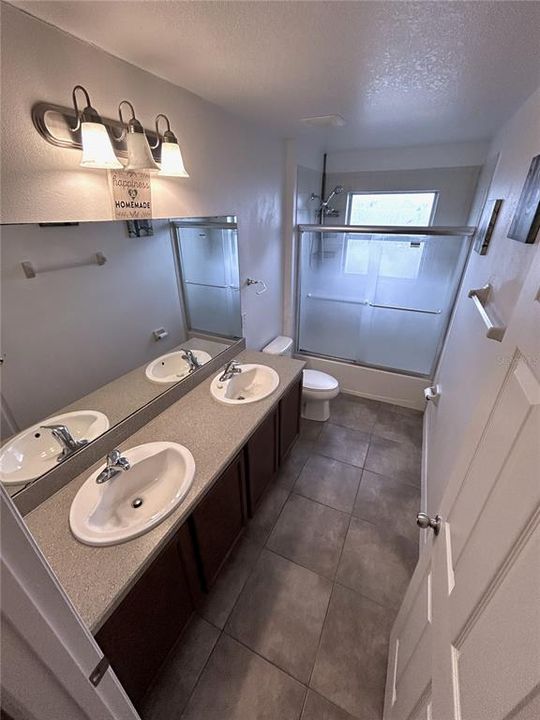 For Sale: $385,000 (4 beds, 2 baths, 2156 Square Feet)