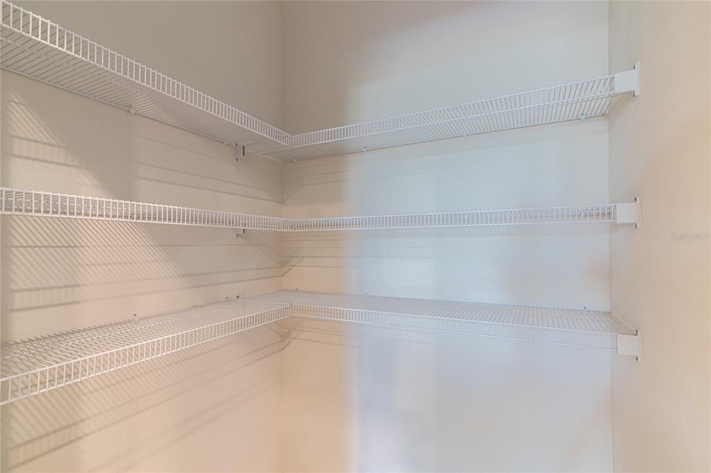 For Sale: $275,000 (3 beds, 2 baths, 1673 Square Feet)