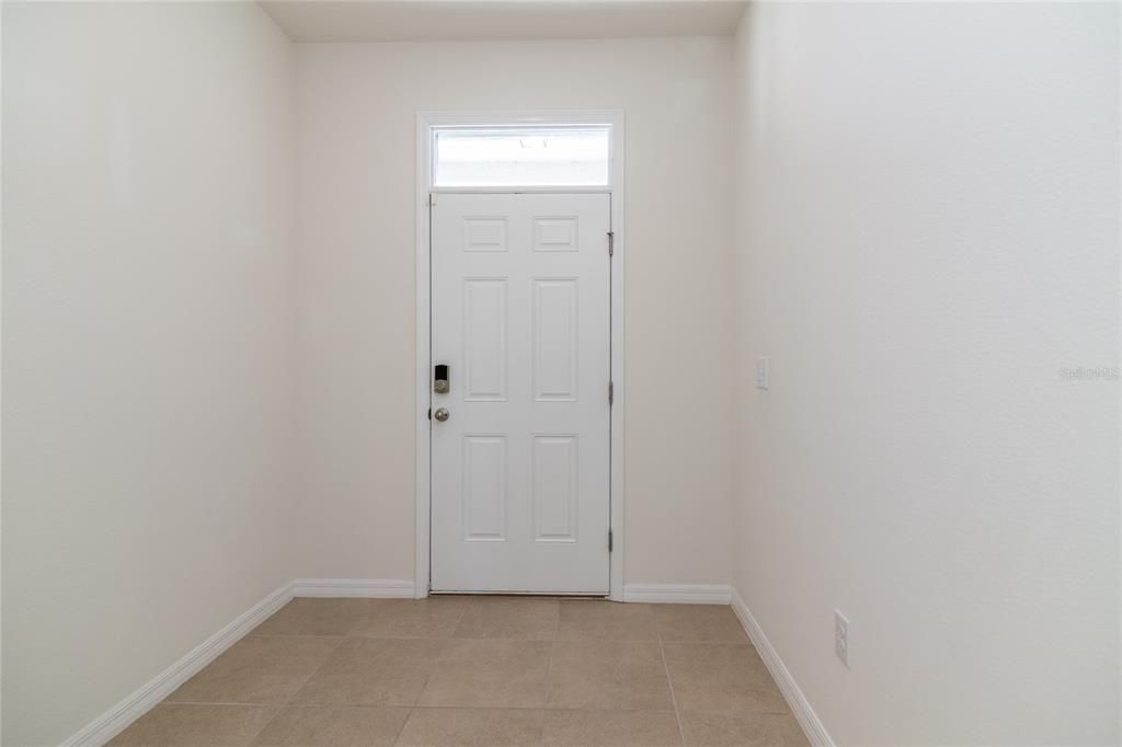 For Sale: $275,000 (3 beds, 2 baths, 1673 Square Feet)