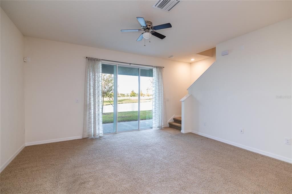 For Sale: $275,000 (3 beds, 2 baths, 1673 Square Feet)