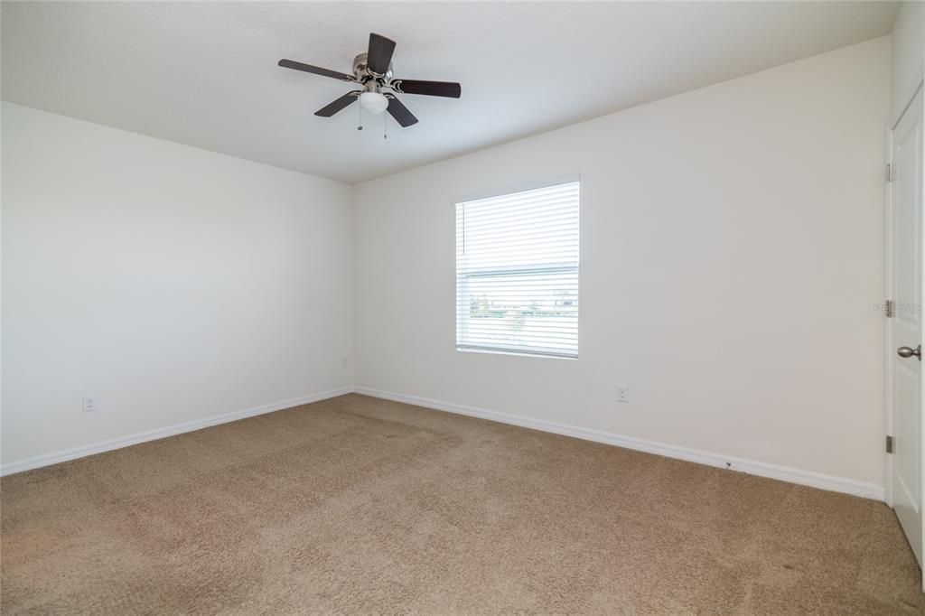 For Sale: $275,000 (3 beds, 2 baths, 1673 Square Feet)