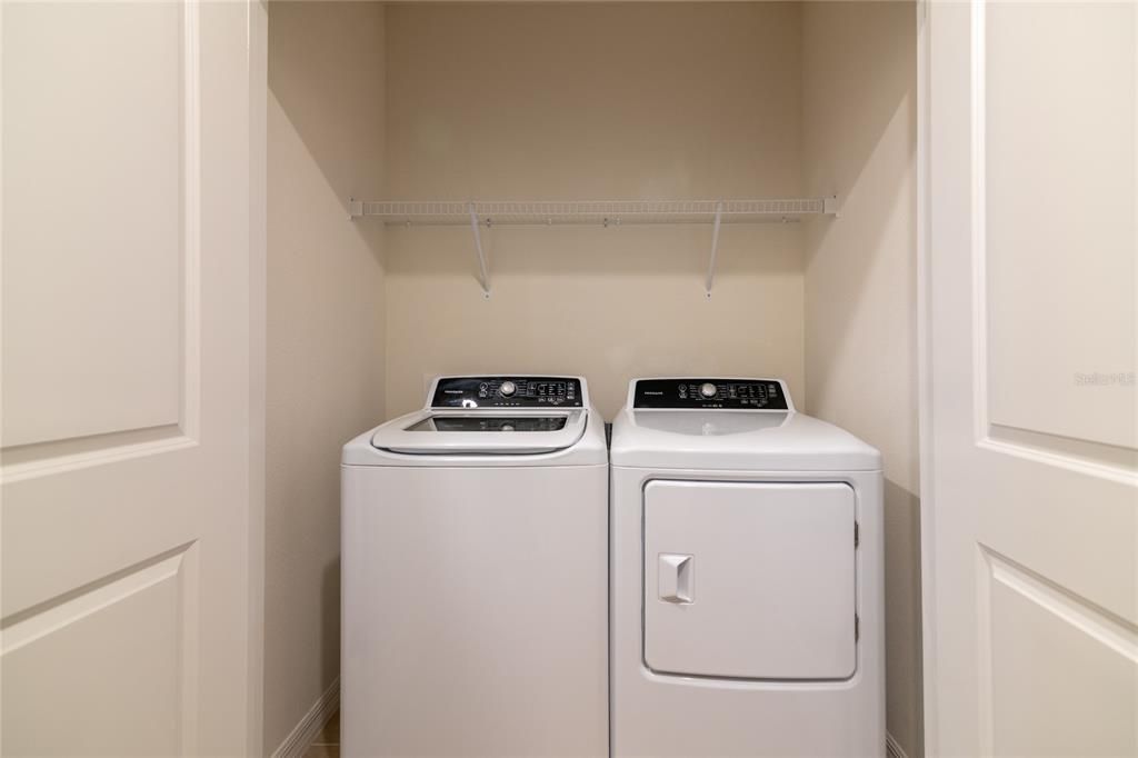 For Sale: $275,000 (3 beds, 2 baths, 1673 Square Feet)