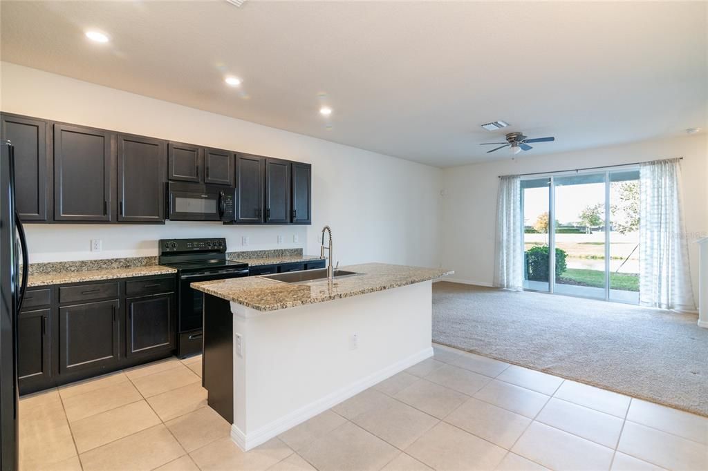 For Sale: $275,000 (3 beds, 2 baths, 1673 Square Feet)