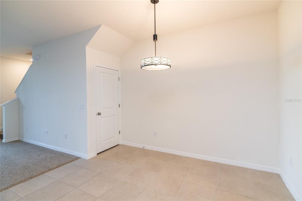 For Sale: $275,000 (3 beds, 2 baths, 1673 Square Feet)