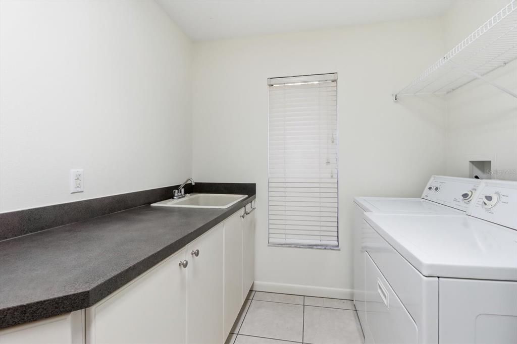 待售: $425,000 (3 贝兹, 2 浴室, 2291 平方英尺)