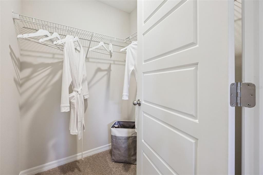 На продажу: $322,490 (4 спален, 2 ванн, 1498 Квадратных фут)