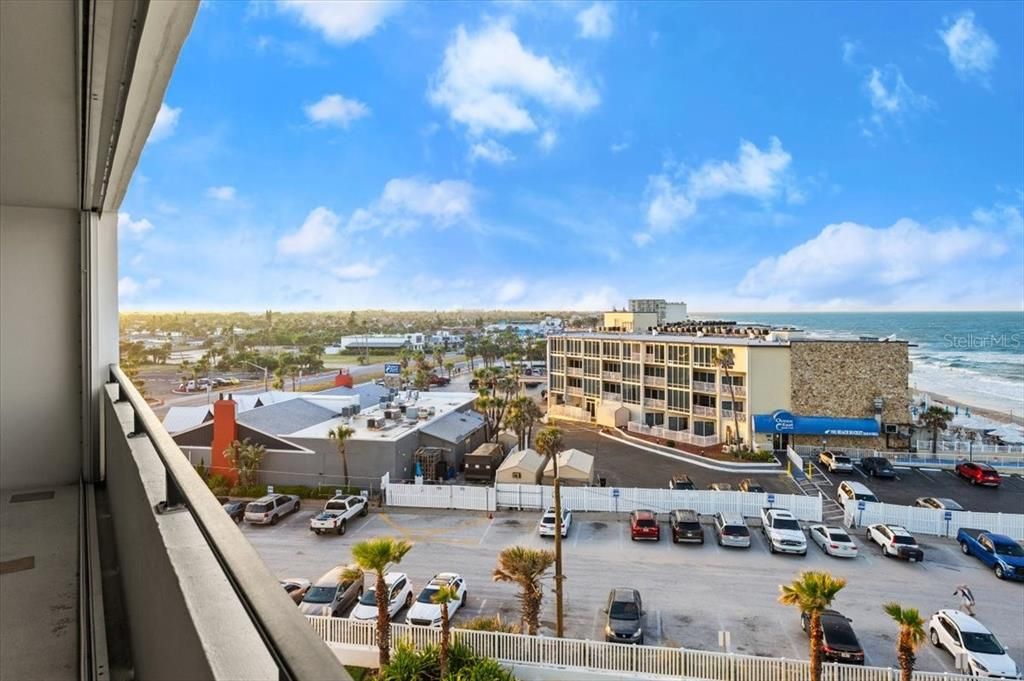 En Venta: $699,000 (3 camas, 4 baños, 2790 Pies cuadrados)