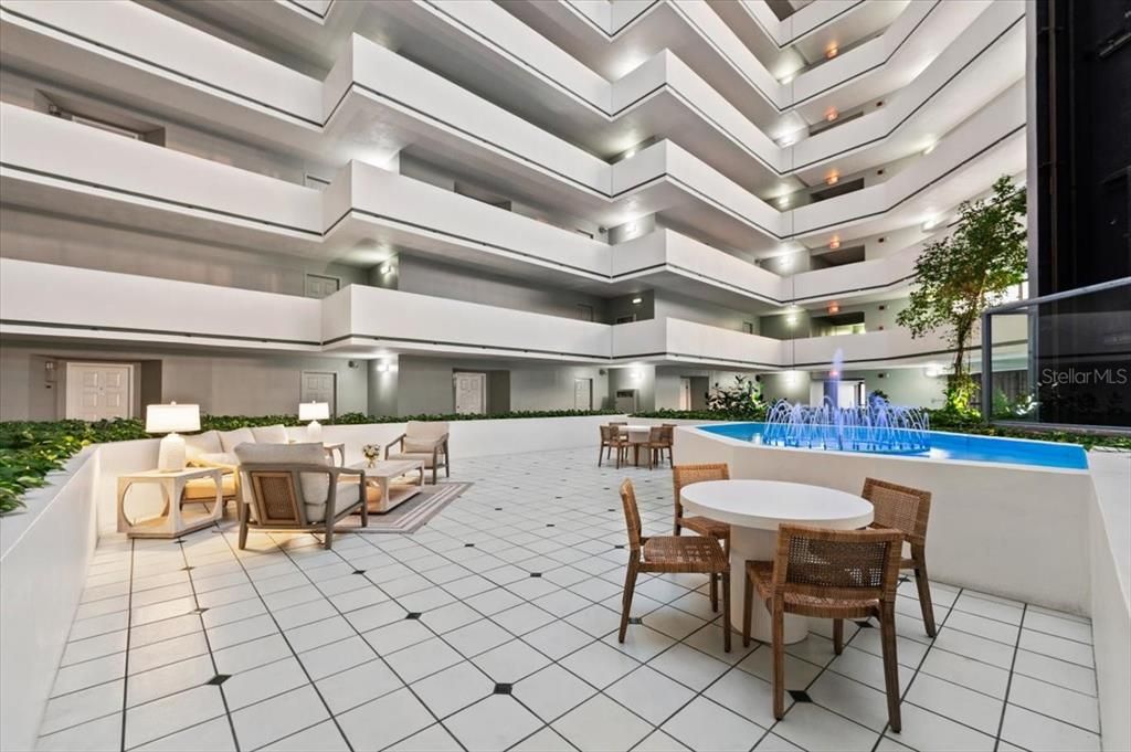 En Venta: $699,000 (3 camas, 4 baños, 2790 Pies cuadrados)