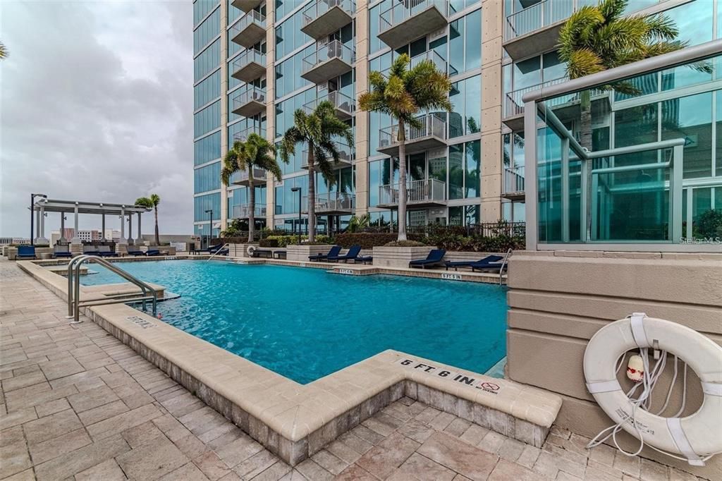 En Renta: $4,700 (2 camas, 2 baños, 1232 Pies cuadrados)