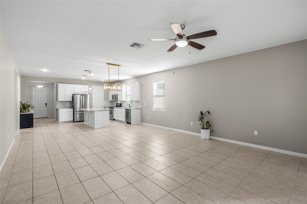 For Rent: $2,400 (3 beds, 2 baths, 2032 Square Feet)