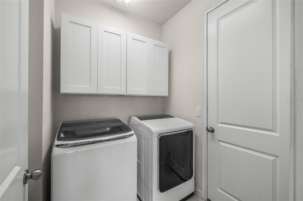 For Rent: $2,400 (3 beds, 2 baths, 2032 Square Feet)