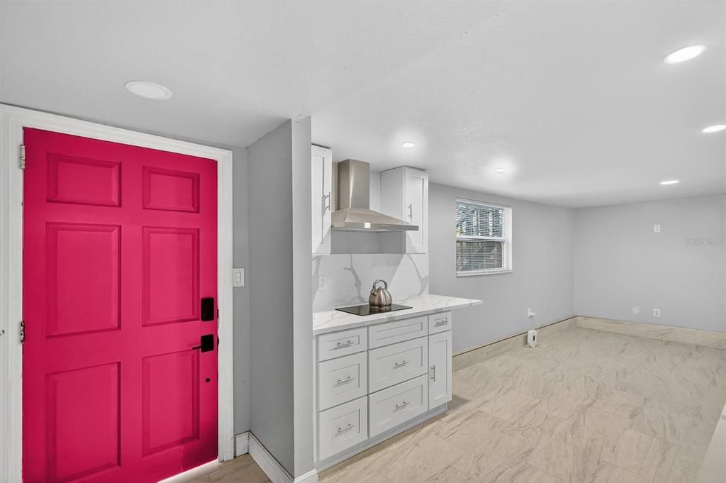 For Sale: $275,000 (5 beds, 0 baths, 2400 Square Feet)