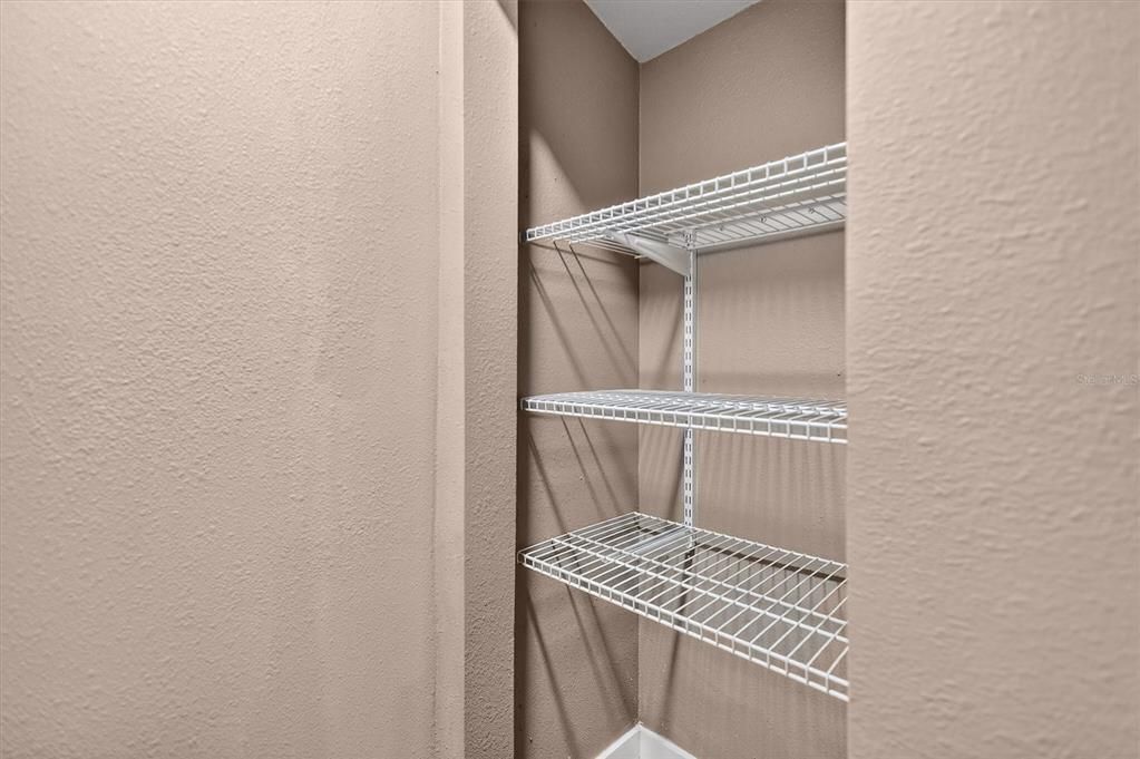 For Sale: $275,000 (5 beds, 0 baths, 2400 Square Feet)