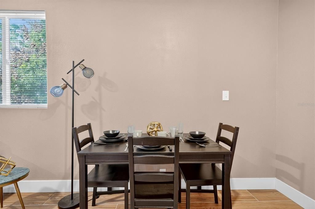 For Sale: $275,000 (5 beds, 0 baths, 2400 Square Feet)