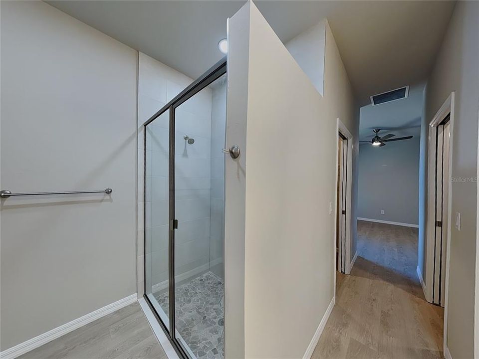 На продажу: $309,900 (4 спален, 2 ванн, 1921 Квадратных фут)