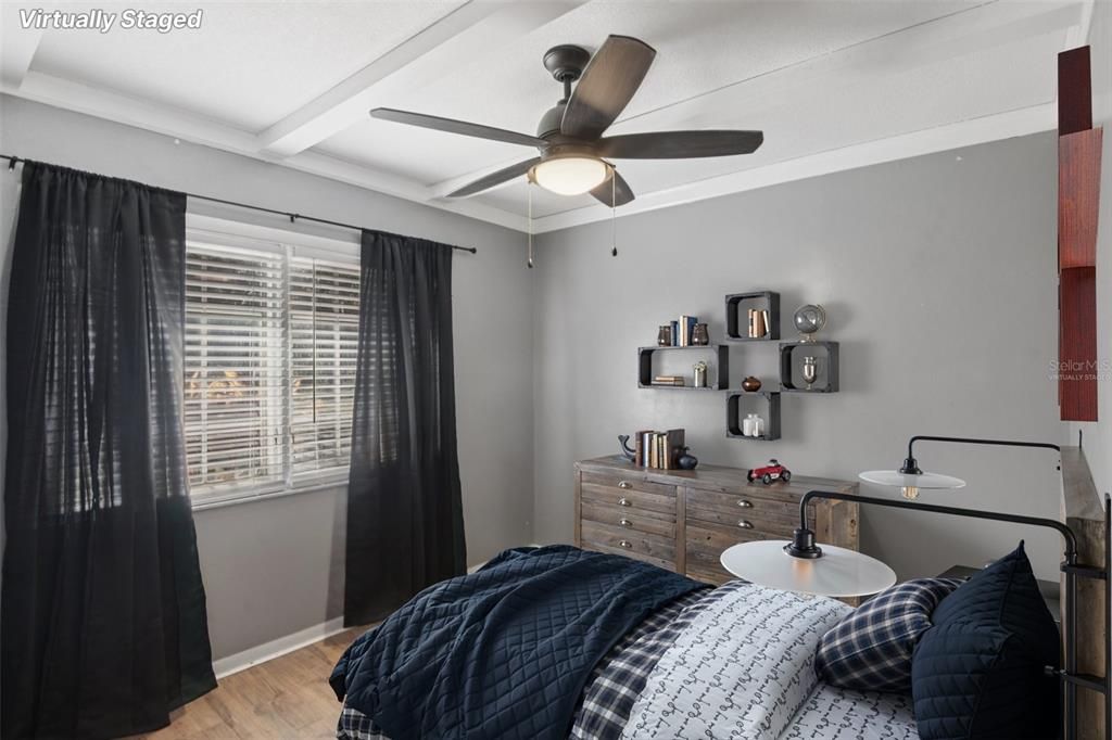 En Venta: $289,000 (3 camas, 2 baños, 1387 Pies cuadrados)