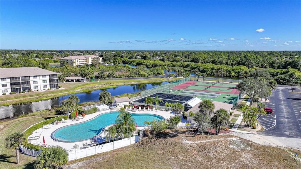 For Sale: $169,399 (2 beds, 2 baths, 1153 Square Feet)