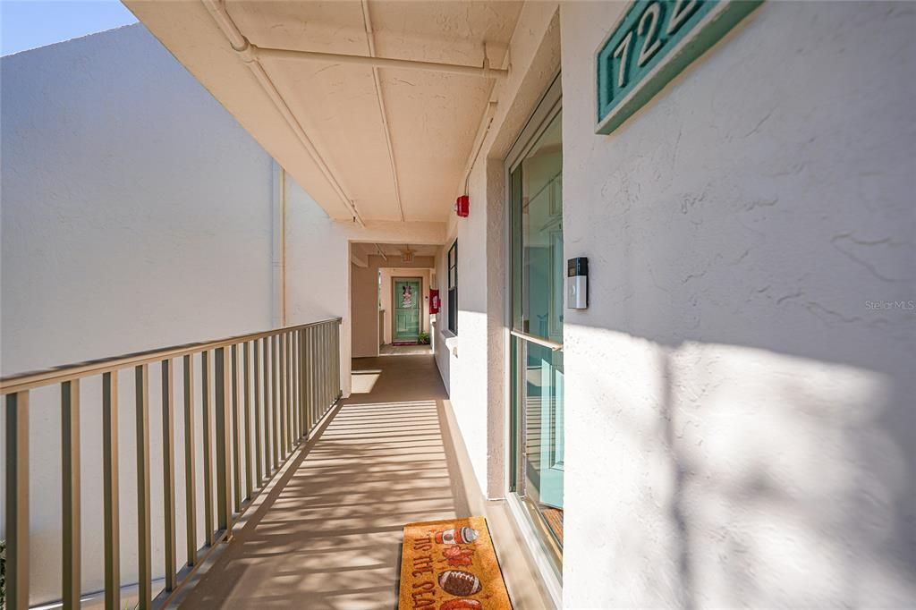 For Sale: $169,399 (2 beds, 2 baths, 1153 Square Feet)