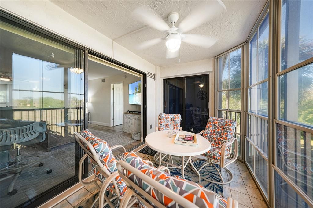 For Sale: $169,399 (2 beds, 2 baths, 1153 Square Feet)