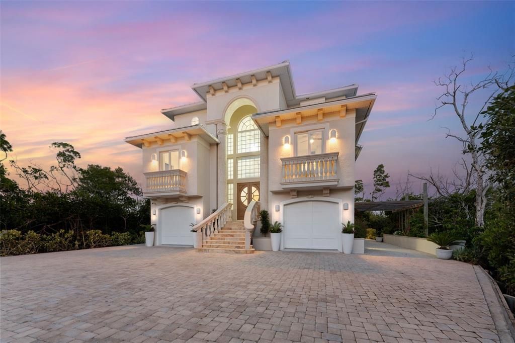 На продажу: $11,900,000 (4 спален, 4 ванн, 4141 Квадратных фут)