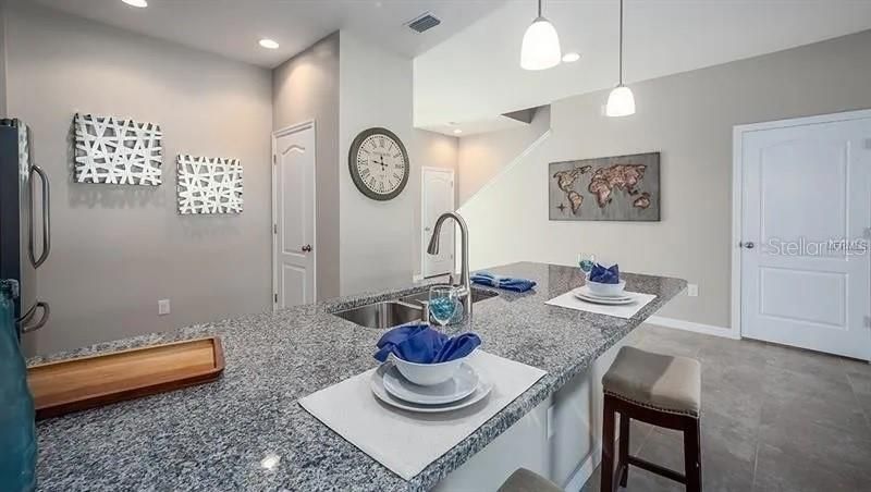 For Rent: $2,300 (3 beds, 2 baths, 1530 Square Feet)