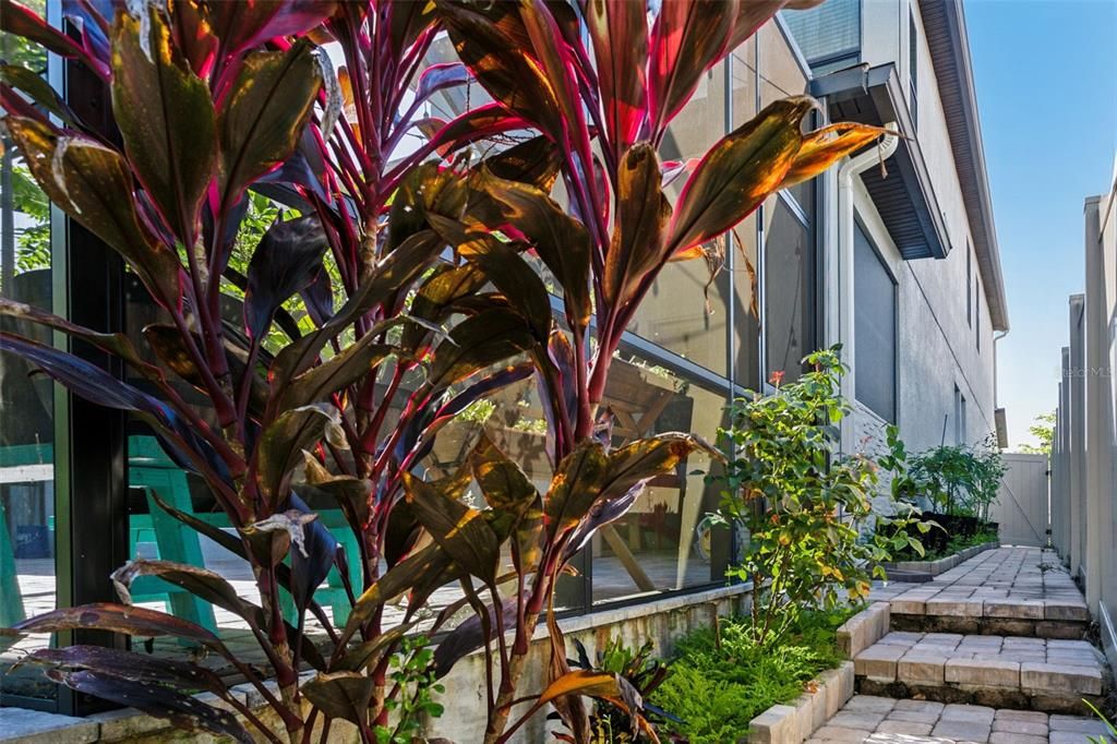 En Venta: $739,900 (5 camas, 3 baños, 3834 Pies cuadrados)