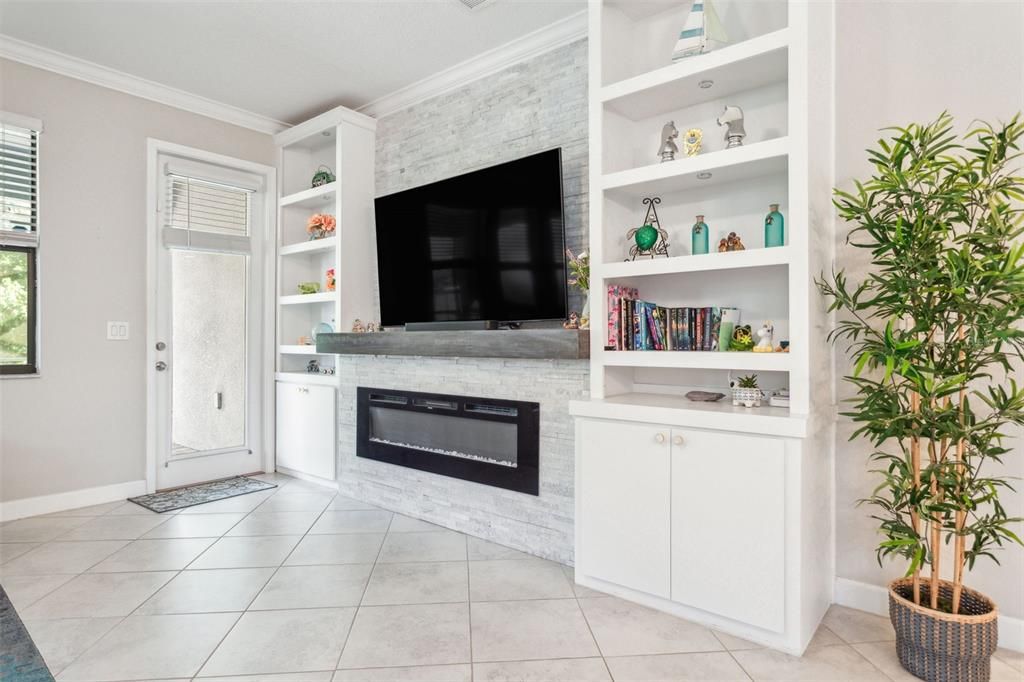 En Venta: $739,900 (5 camas, 3 baños, 3834 Pies cuadrados)