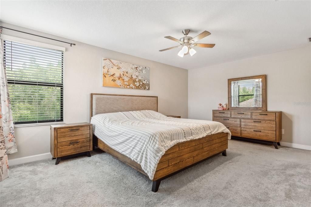 En Venta: $739,900 (5 camas, 3 baños, 3834 Pies cuadrados)