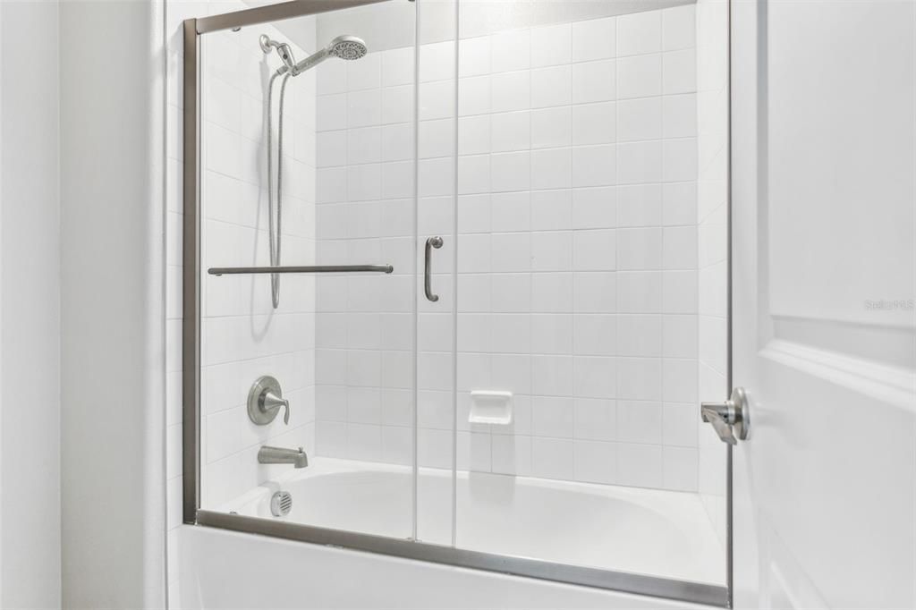 En Venta: $739,900 (5 camas, 3 baños, 3834 Pies cuadrados)