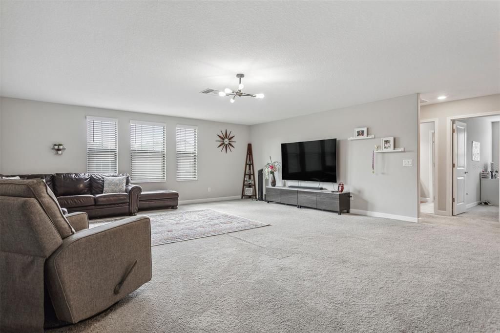 En Venta: $739,900 (5 camas, 3 baños, 3834 Pies cuadrados)