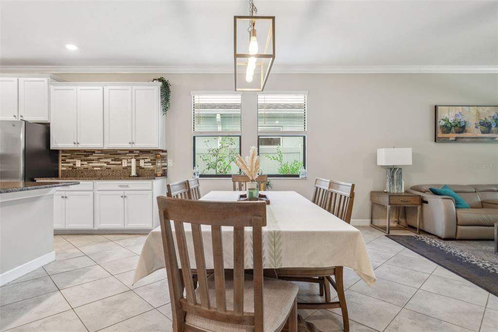 En Venta: $739,900 (5 camas, 3 baños, 3834 Pies cuadrados)