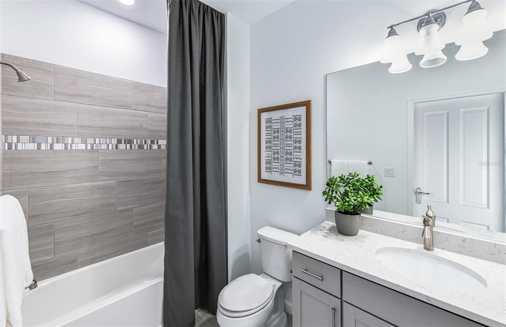 For Sale: $447,885 (2 beds, 2 baths, 1602 Square Feet)