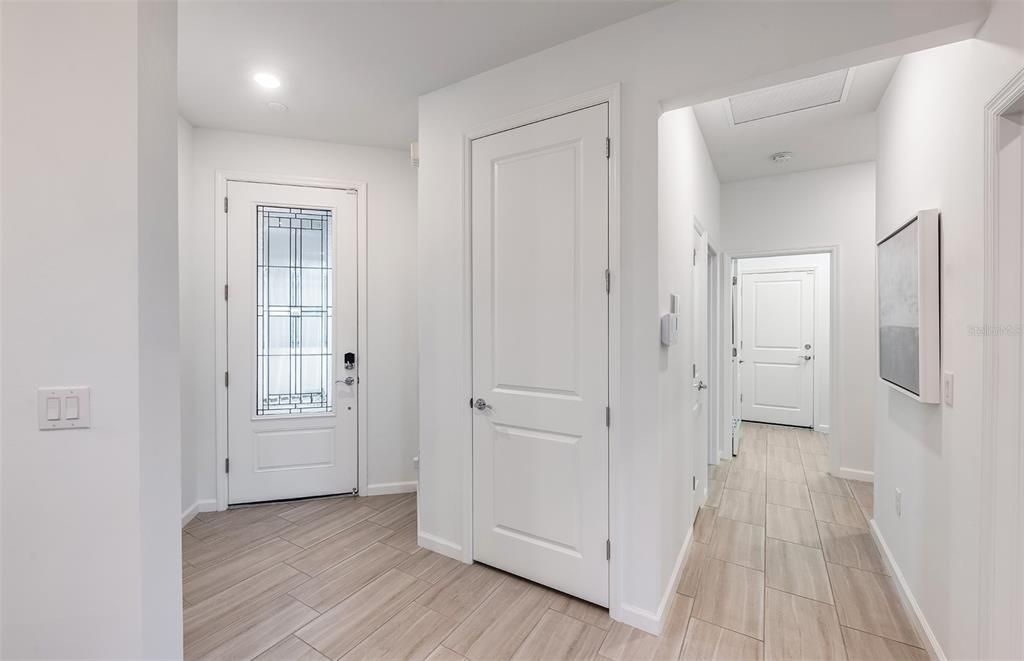 For Sale: $447,885 (2 beds, 2 baths, 1602 Square Feet)