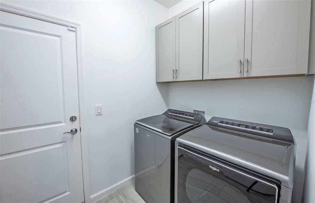 For Sale: $447,885 (2 beds, 2 baths, 1602 Square Feet)