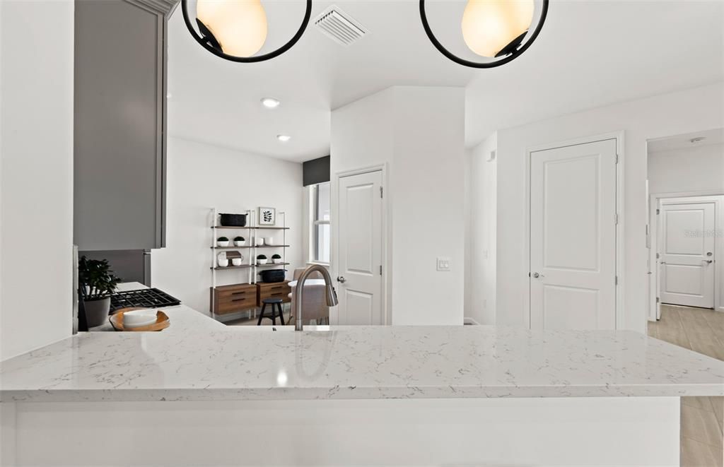 For Sale: $447,885 (2 beds, 2 baths, 1602 Square Feet)