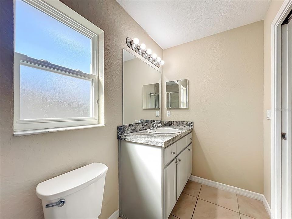 出租: $1,800 (3 贝兹, 2 浴室, 1236 平方英尺)