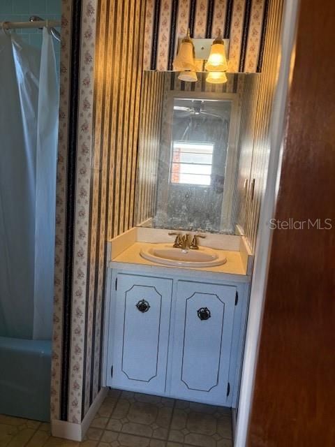 For Sale: $229,000 (4 beds, 3 baths, 1904 Square Feet)