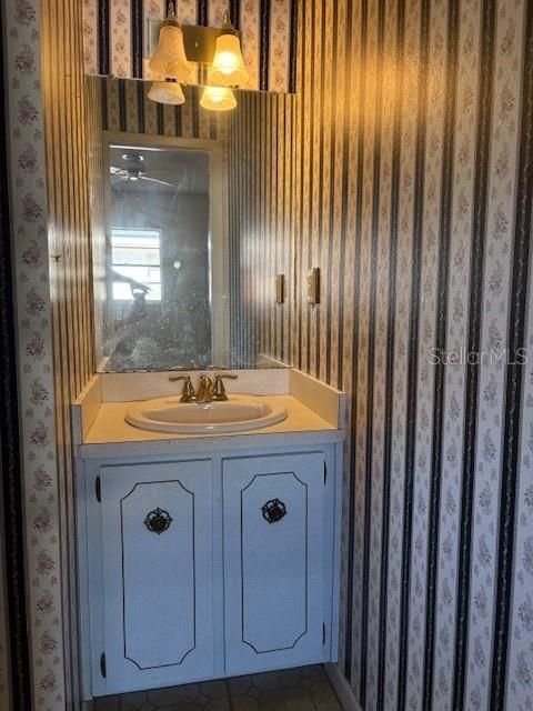 For Sale: $229,000 (4 beds, 3 baths, 1904 Square Feet)