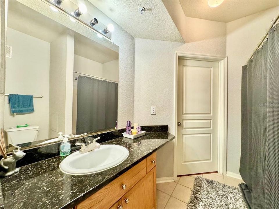 En Venta: $180,000 (2 camas, 2 baños, 1089 Pies cuadrados)