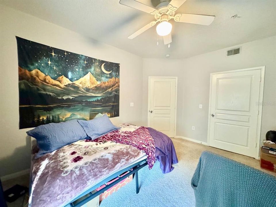 En Venta: $180,000 (2 camas, 2 baños, 1089 Pies cuadrados)