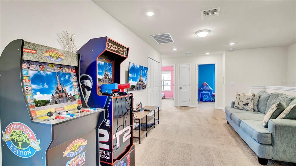 For Sale: $467,990 (5 beds, 4 baths, 2293 Square Feet)