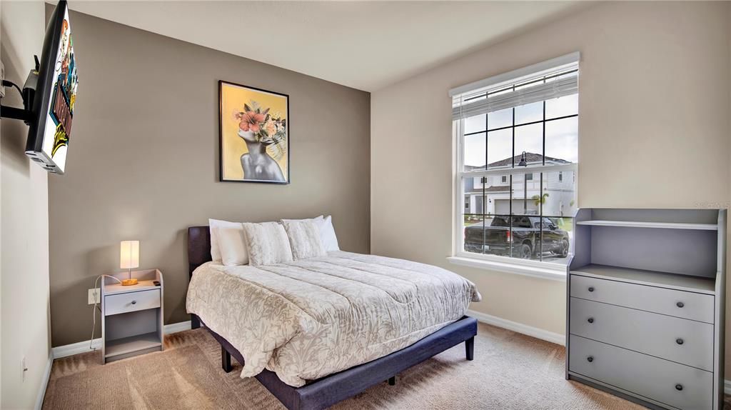 For Sale: $467,990 (5 beds, 4 baths, 2293 Square Feet)