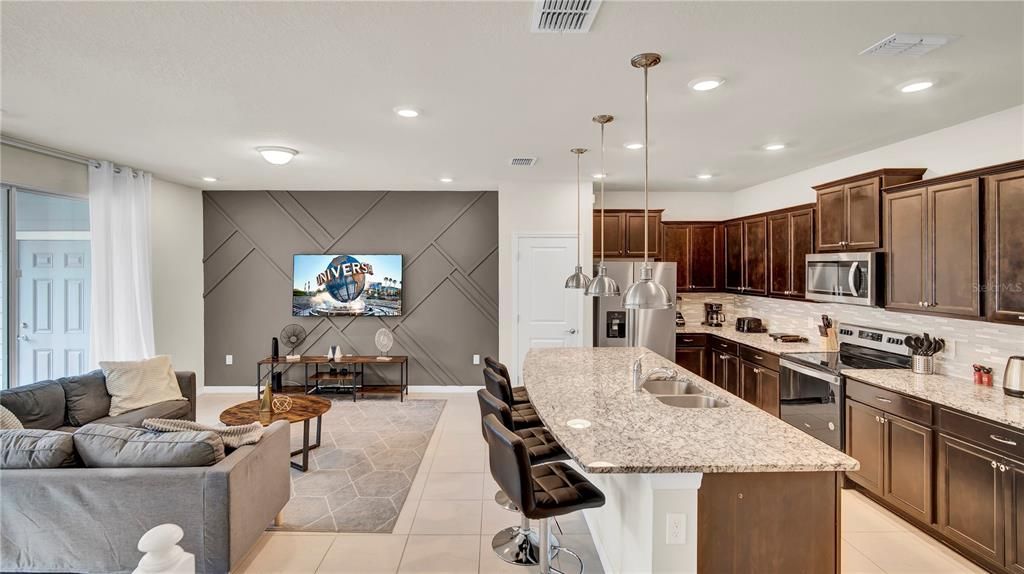 For Sale: $467,990 (5 beds, 4 baths, 2293 Square Feet)