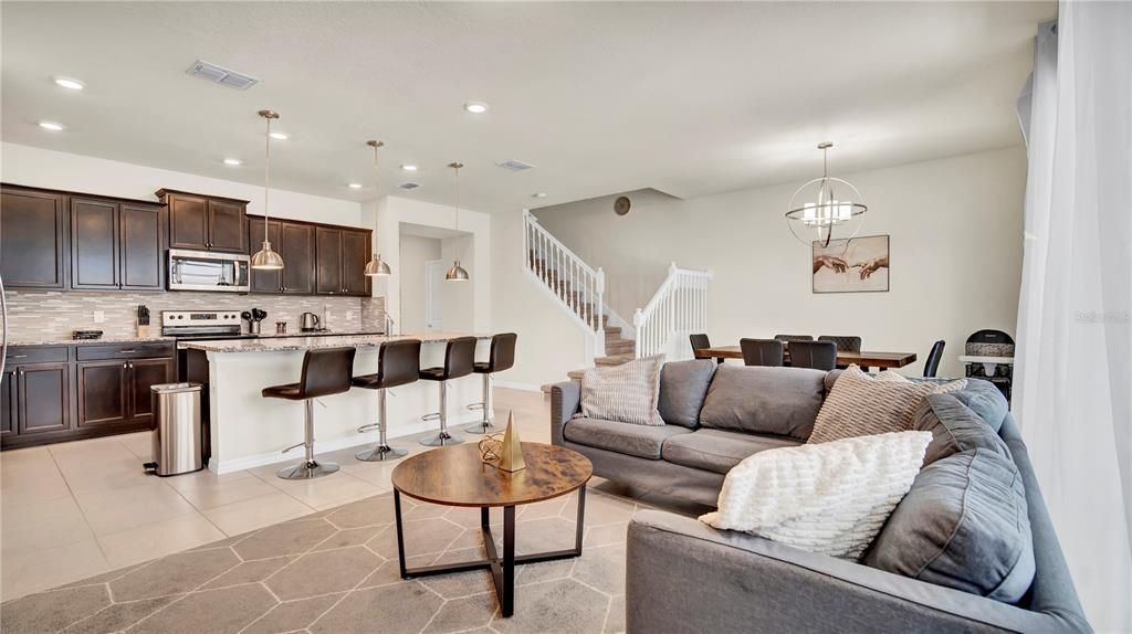 For Sale: $467,990 (5 beds, 4 baths, 2293 Square Feet)